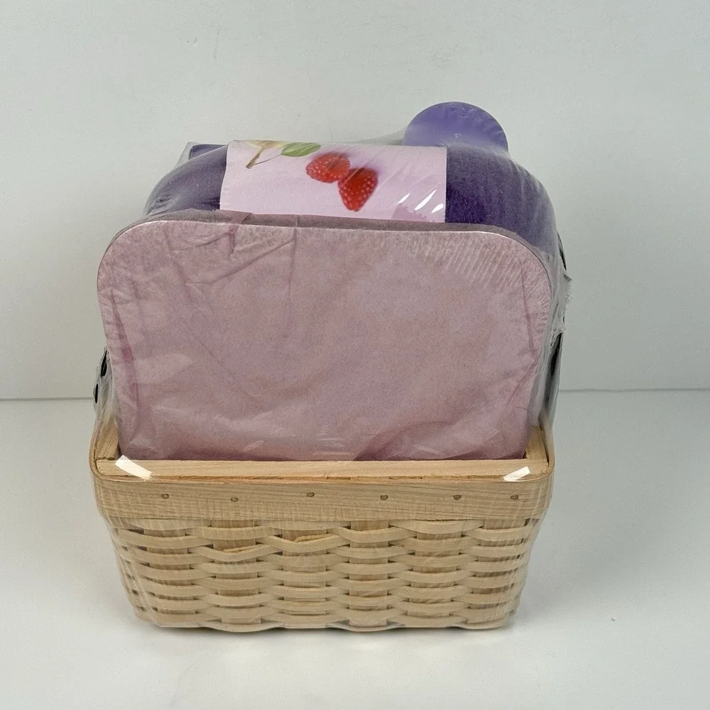 Pearberry Set Fruit‎ In Woven Basket Lotion Bath Shower Gel Pearls Body Polisher